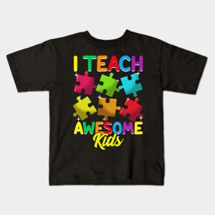 Cute I Teach Awesome Kids Teacher Autism Awareness Kids T-Shirt